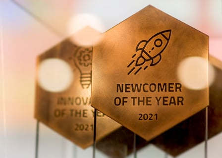 neoom_award_22_800w